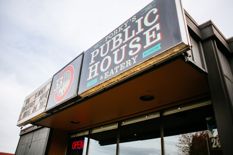 Porky’s Public House & Eatery